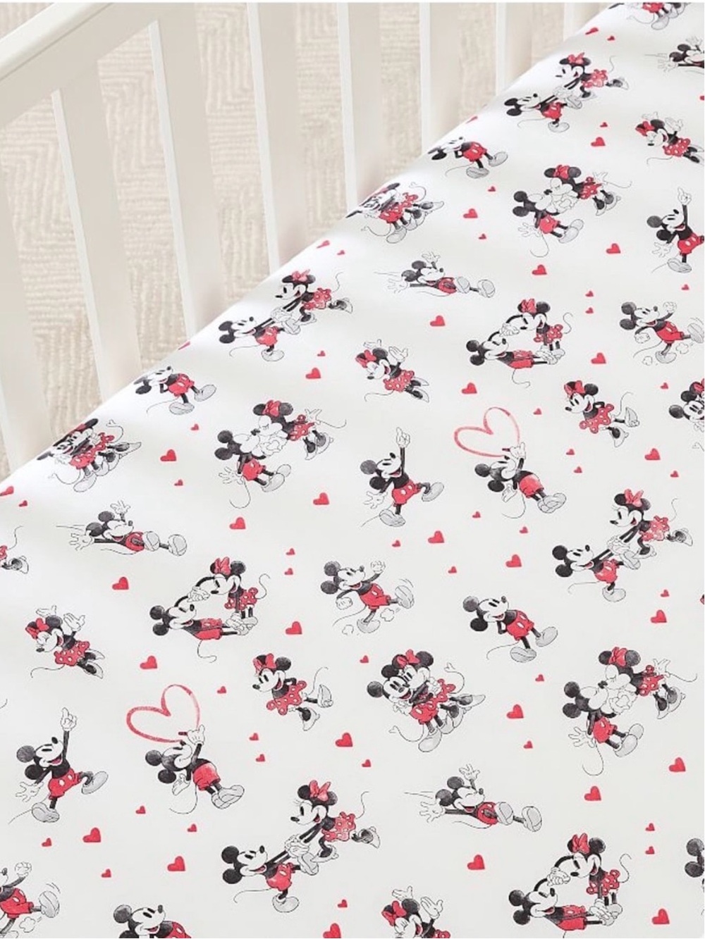 Pottery Barn Kids Mickey and Minnie Mouse valentine’s crib sheet